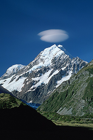 Файл:Lenticular cloud-3.jpg