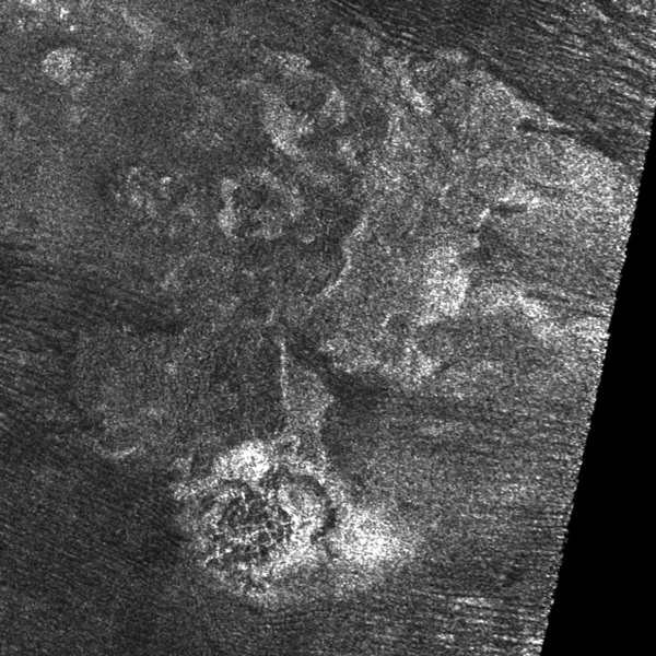 Файл:Doom Mons, Sotra Patera, Mohini Fluctus (cropped).png