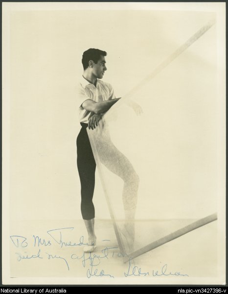 Файл:Leon Danielian.jpg