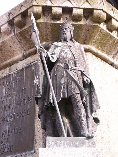 Файл:Robert magnificent statue in falaise.jpg
