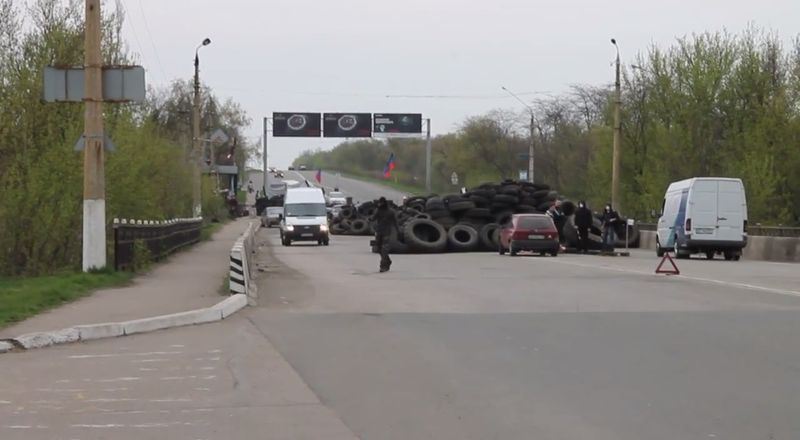 Файл:Kramatorsk checkpoint of pro-Donetsk forces.jpg