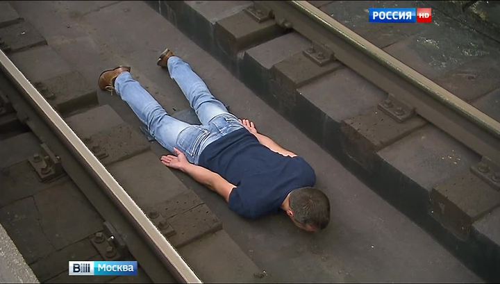 Файл:ПадениеМетро.jpg