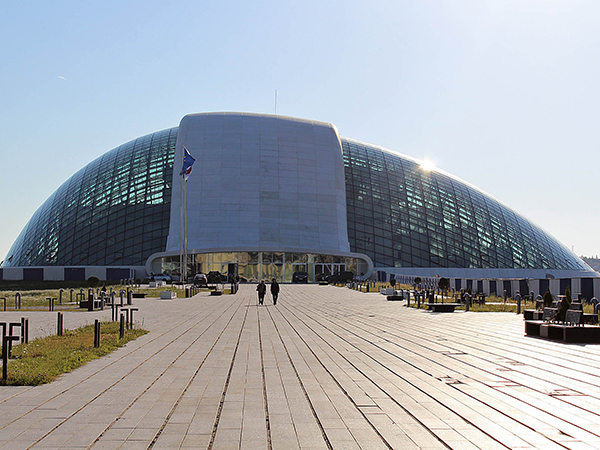 Файл:Kutaisi parlament.jpg