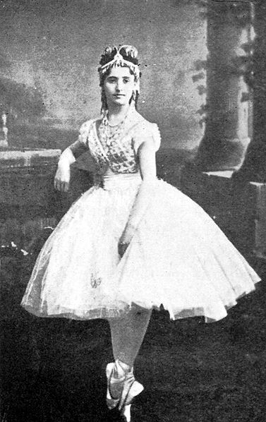 Файл:Coppelia -Swanilda -Giuseppina Bozzachi -Act I-Scene 2 -Paris -1870 -2.jpg