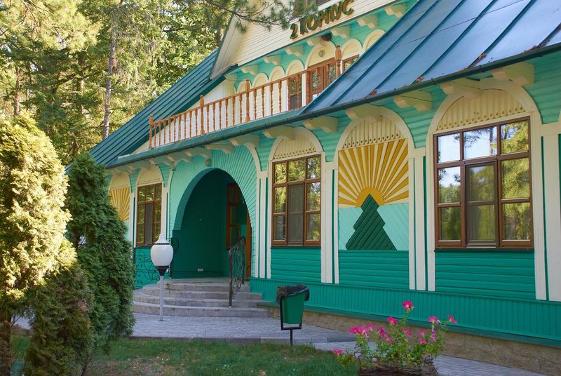 Файл:Усадьба графа Тышкевича d.jpg